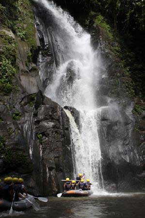 Ubud Rafting Waterfall