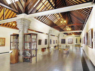 Puri Lukisan Museum Ubud