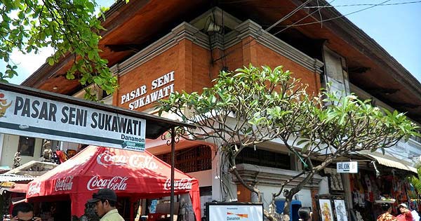 Sukawati Art Market Gianyar - Most Popular Shopping Places in Bali