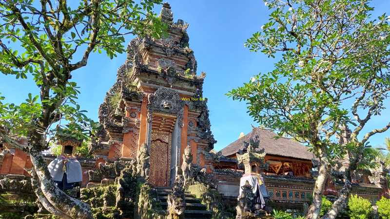 Intricate Carvings Taman Saraswati Ubud