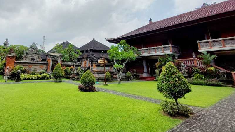 Enjoying the Bali Museum in the morning is one of the Tips and Tricks for Visiting