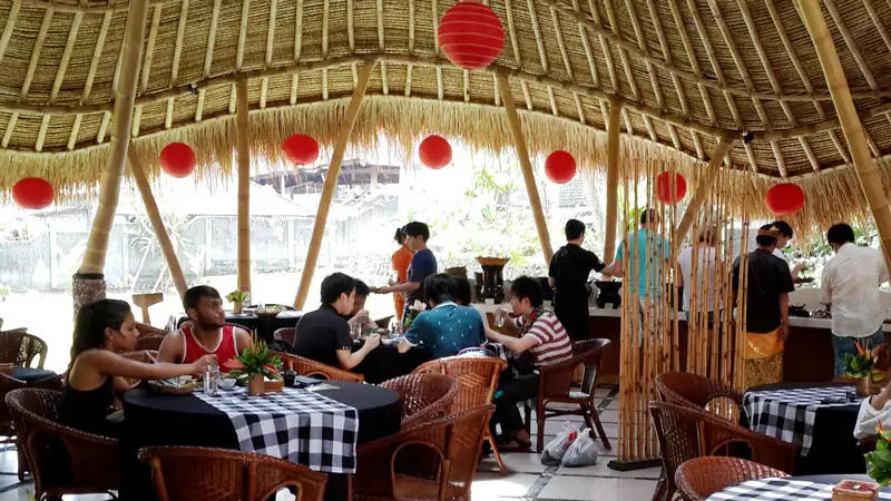 Guests enjoying buffet lunch after rafting.